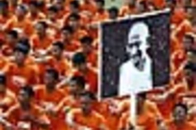 Rs 14 lakh 'Gandhi' luxury pen writes a controversy