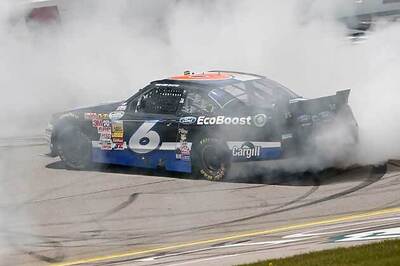 NASCAR driver Jason Leffler killed in New Jersey crash