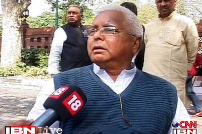 Lalu slams Raj for habitually insulting Bihari migrants