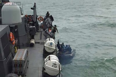 Weather frustrates divers as more AirAsia wreckage found