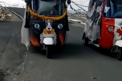 Auto Rickshaws Set Highest Altitude Drive Record at 19,024 Feet on Umling La Pass