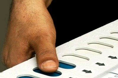 MCD Polls: Voters Face Problems Due to Faulty EVMs in Some Wards