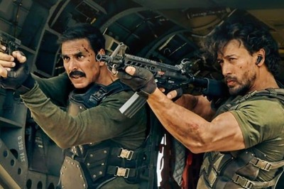 Bade Miyan Chote Miyan Review: Akshay Kumar, Tiger Shroff Redefine Heroism But Prithviraj Steals the Show